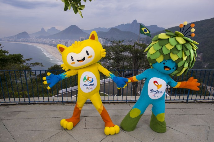 mascotes_copacabana_forte_leme_alexferro_23112014_-4277_1